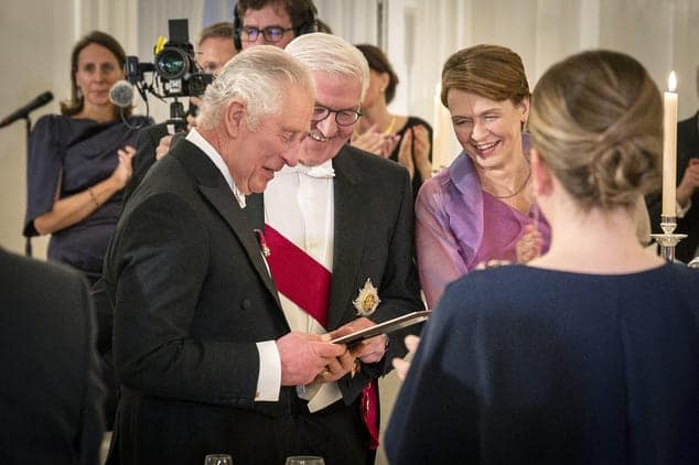 King Charles mit Bilderrahmen von MÖHRLE SILBER GERMANY
