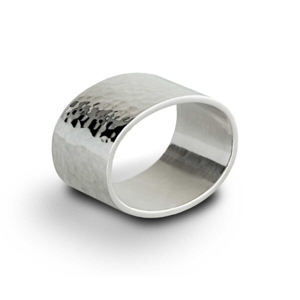 Napkin ring silver 14512.1 with hammered pattern